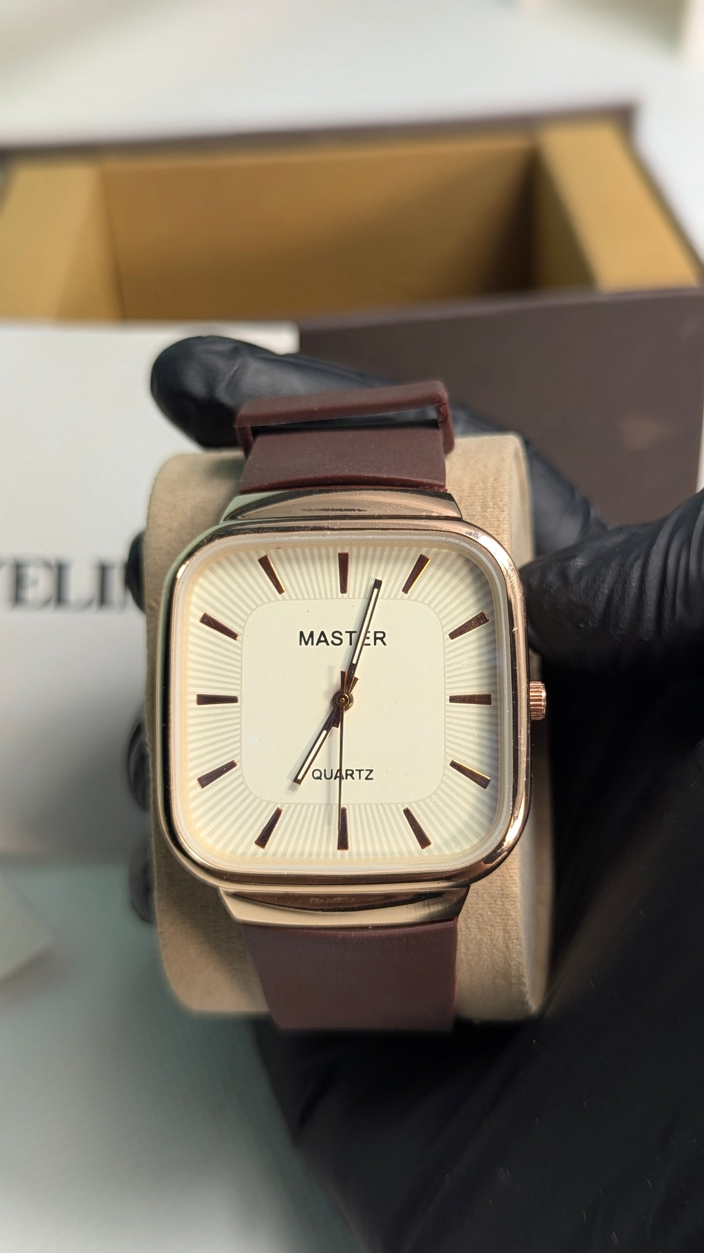 Master Quartz Silicon Strap Watch