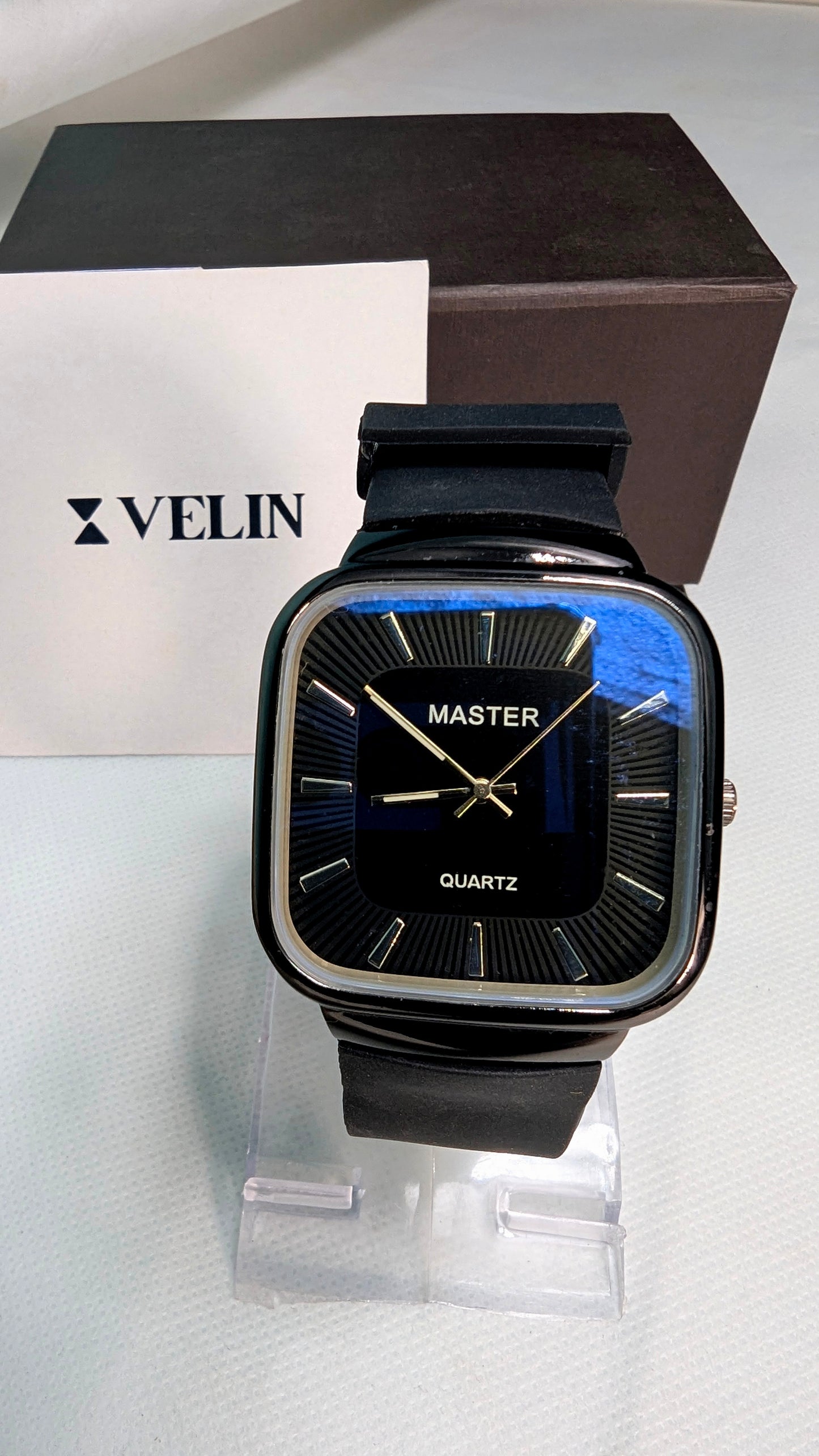 Master Quartz Silicon Strap Watch