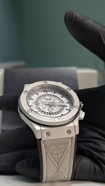 Minimal Ash Grey Hologram Leather Branded Watch