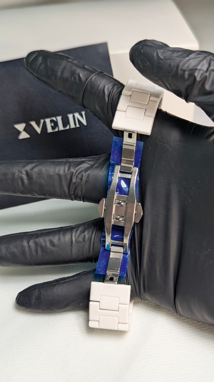 White Arabic Aura Watch