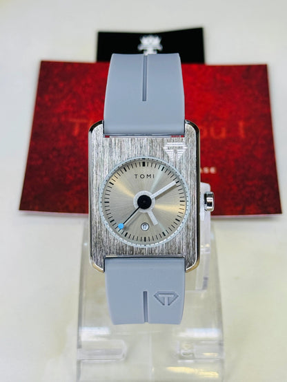 Tomi Army Green Tank Magnetic Strap Watch