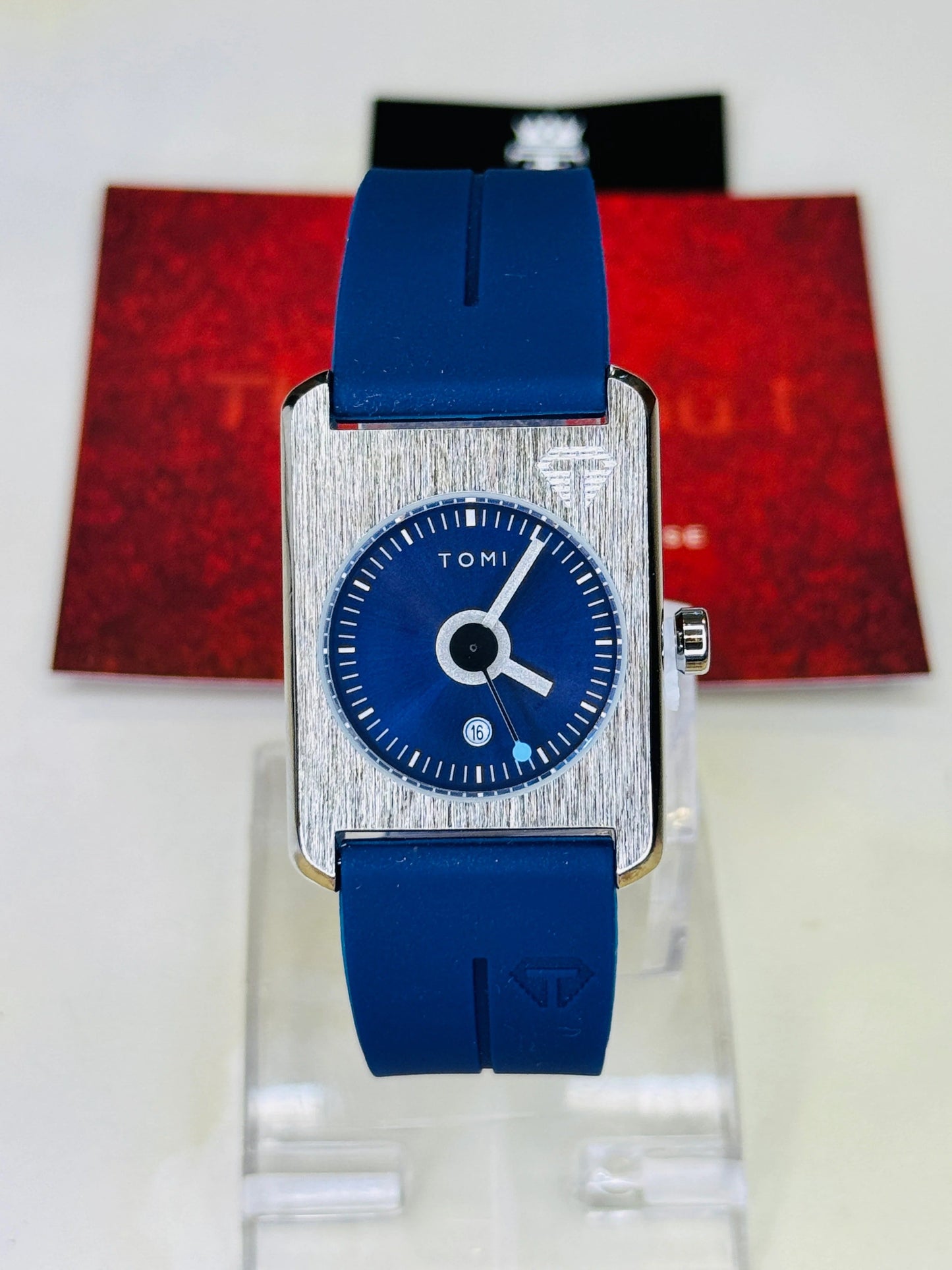 Tomi Army Green Tank Magnetic Strap Watch