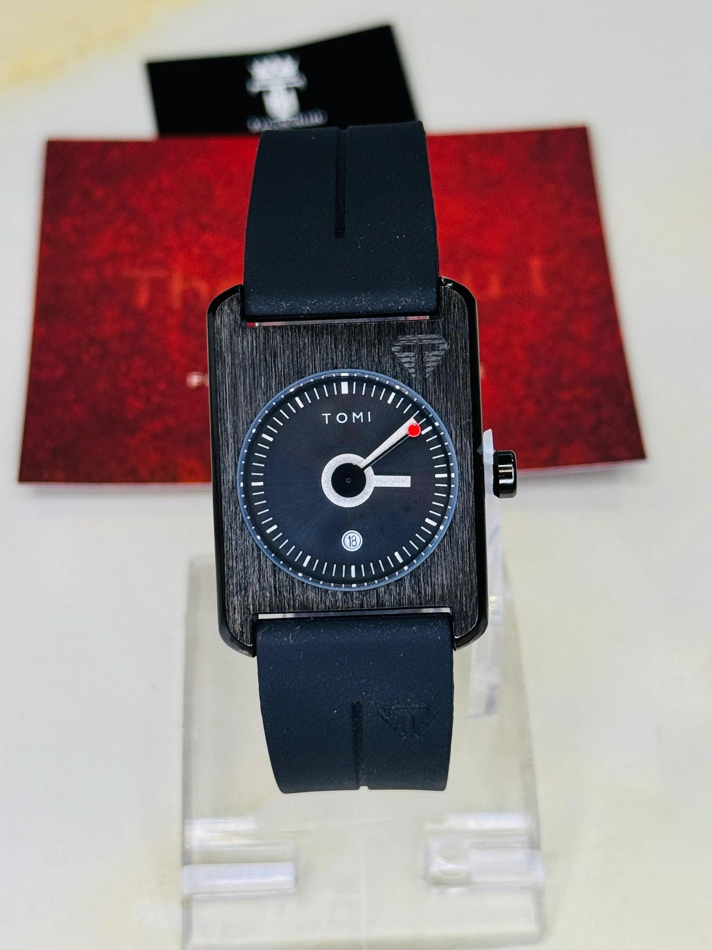 Tomi Army Green Tank Magnetic Strap Watch